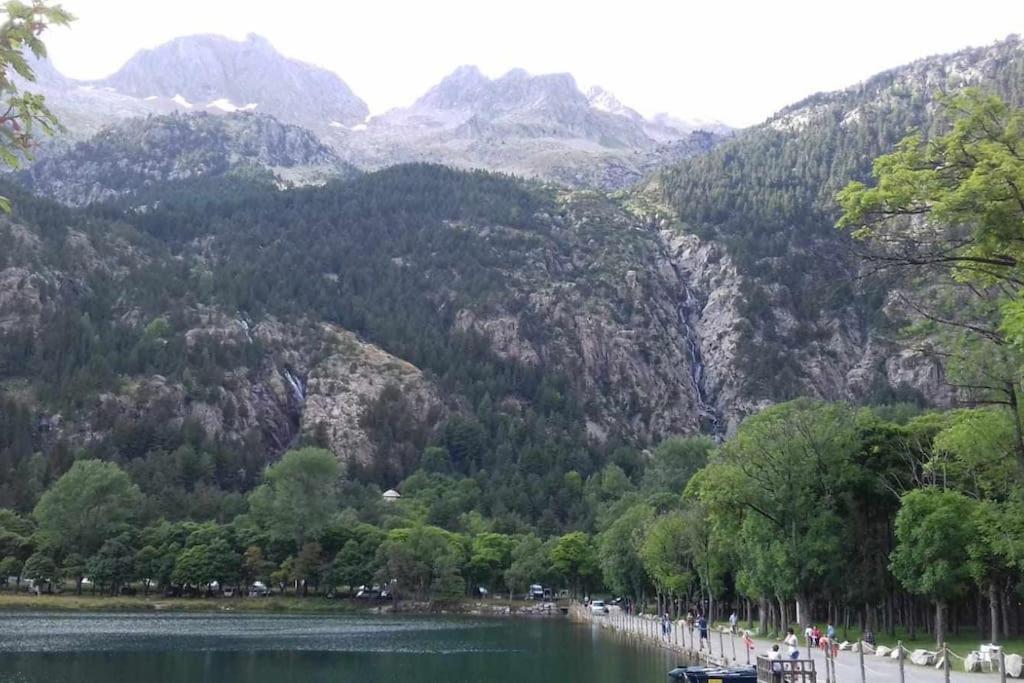 El Refugio De Tena - Tucasaenlospirineos Escarrilla Bagian luar foto