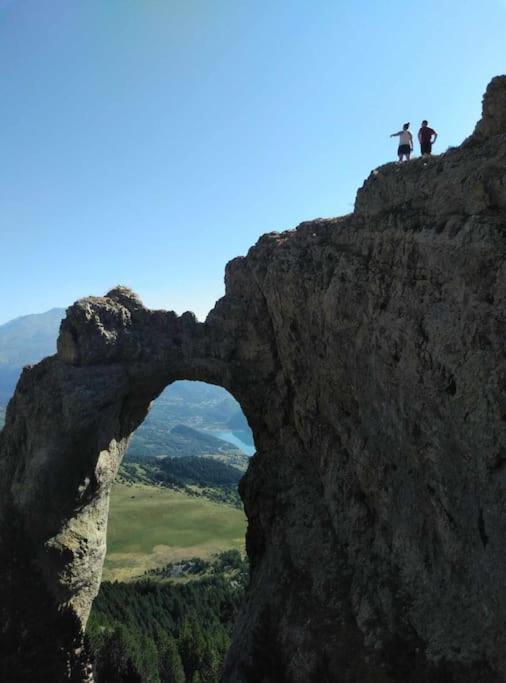 El Refugio De Tena - Tucasaenlospirineos Escarrilla Bagian luar foto
