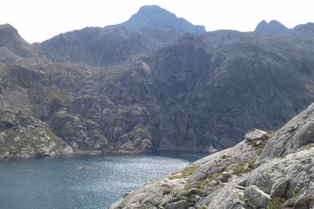 El Refugio De Tena - Tucasaenlospirineos Escarrilla Bagian luar foto