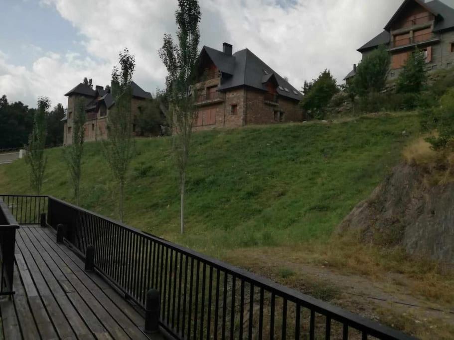 El Refugio De Tena - Tucasaenlospirineos Escarrilla Bagian luar foto